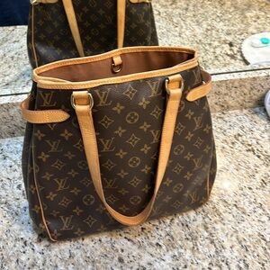 - LV Shoulder Bag
